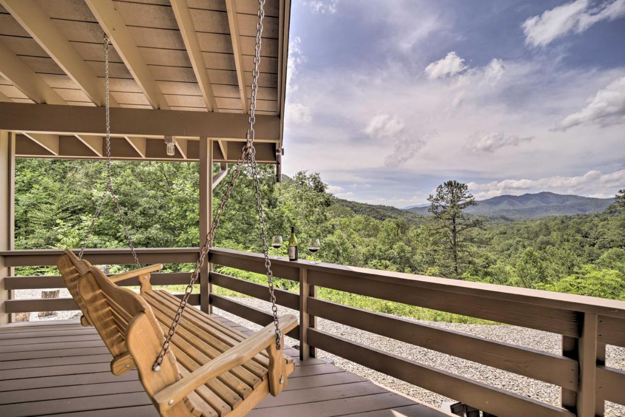 Vibrant Bryson City Home With Mtn Views And Deck! Exterior foto