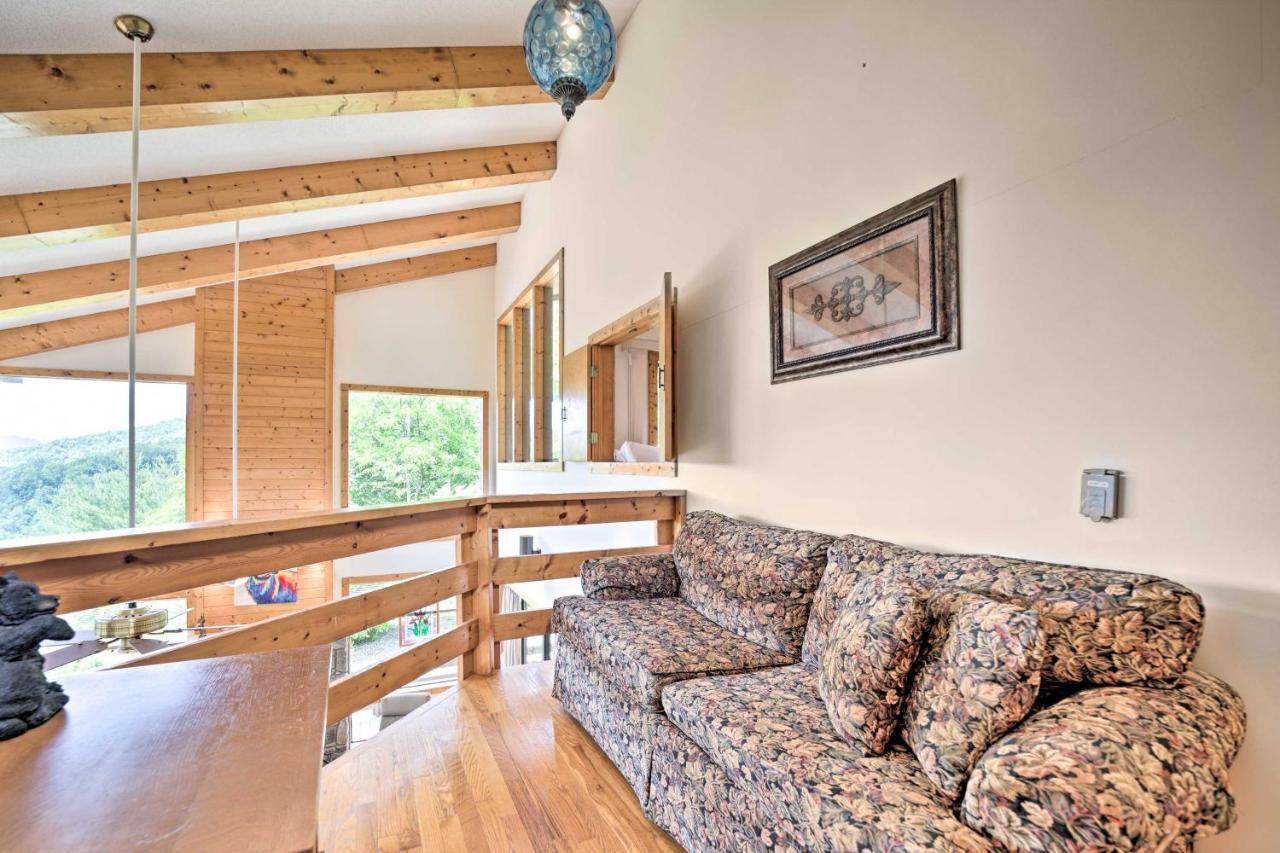 Vibrant Bryson City Home With Mtn Views And Deck! Exterior foto