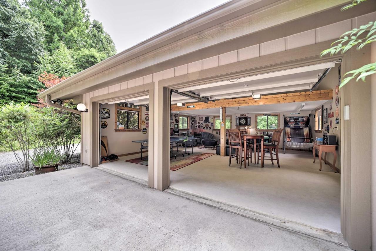 Vibrant Bryson City Home With Mtn Views And Deck! Exterior foto